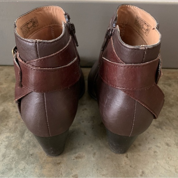 Vionic Trinity Brown Leather Booties Size 6.5 - Picture 8 of 12